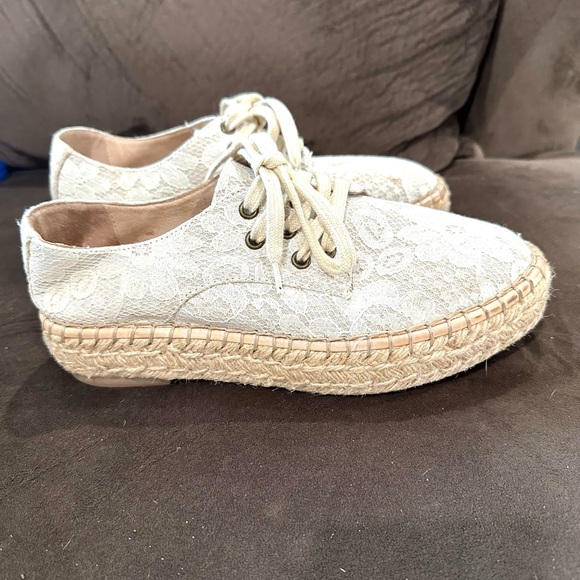 Vince Camuto Ivory White Floral Lace Up Espadrilles - Picture 5 of 10